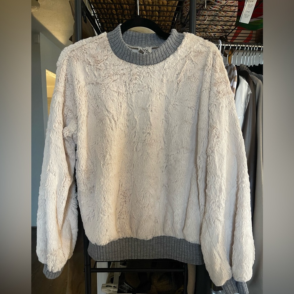 Ivy Jane faux fur sweatshirt